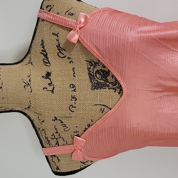 Petra Fashions vintage nightgown size medium - Picture 2 of 5